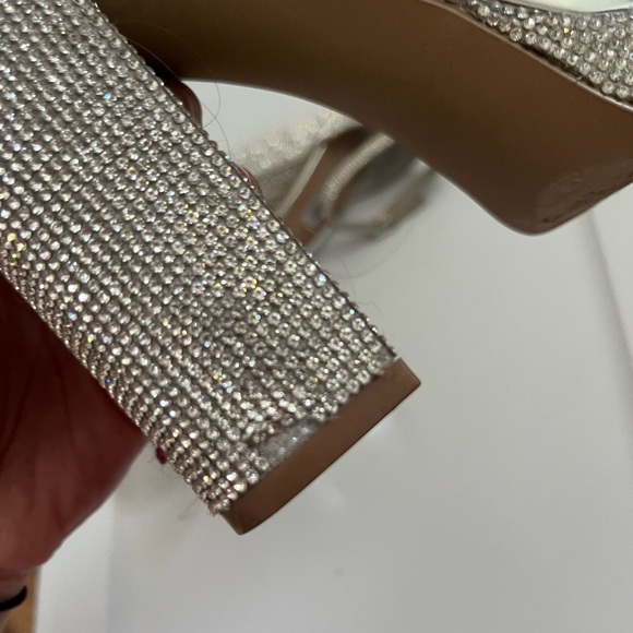 Steve Madden CARRSON-R CRYSTAL Chunky Heel Full Rhinestone Glam - Picture 11 of 12
